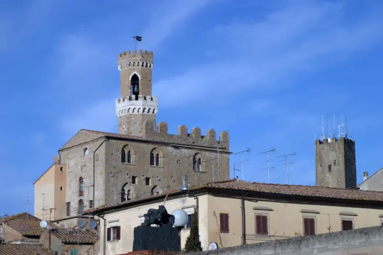 Rocca Medicea e Mura di Volterra 9