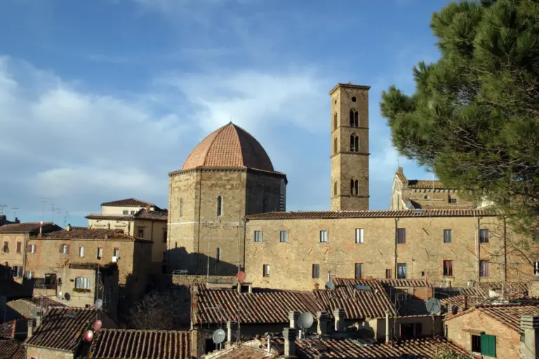 Rocca Medicea e Mura di Volterra 10
